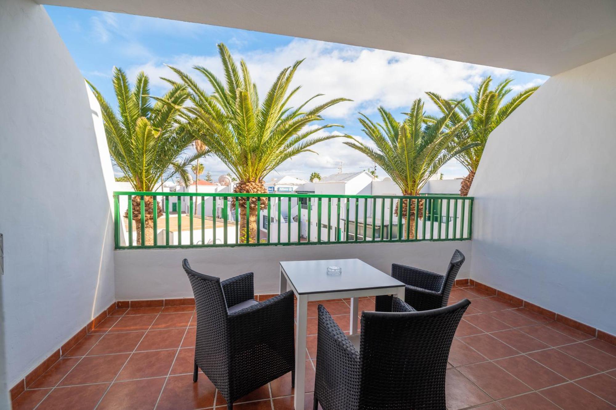 Apartamentos La Peñita Puerto del Carmen  Exterior foto